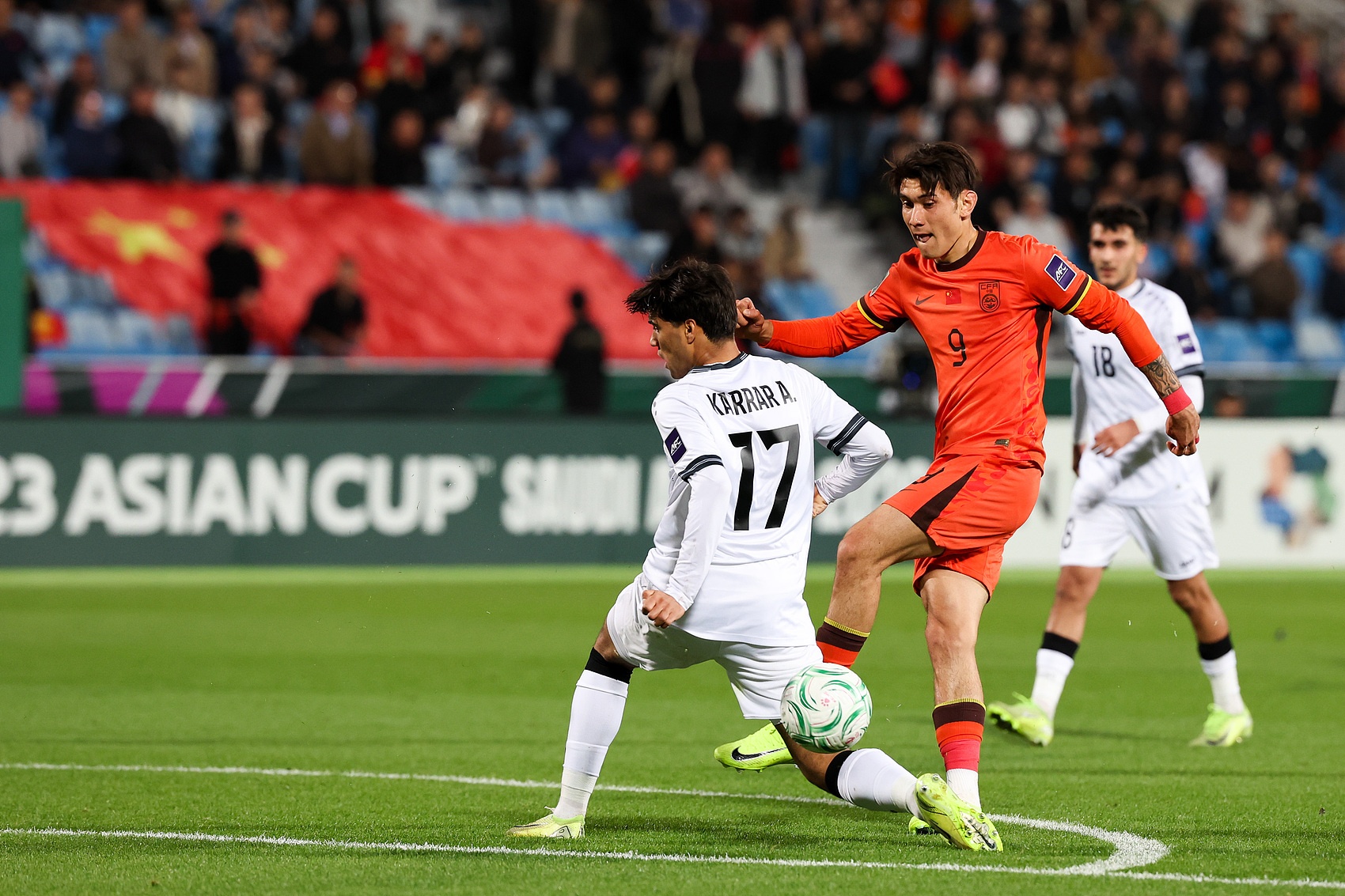 开云官方平台-拜合拉木：比分不是很理想但大家很拼 下场对澳大利亚有信心进球